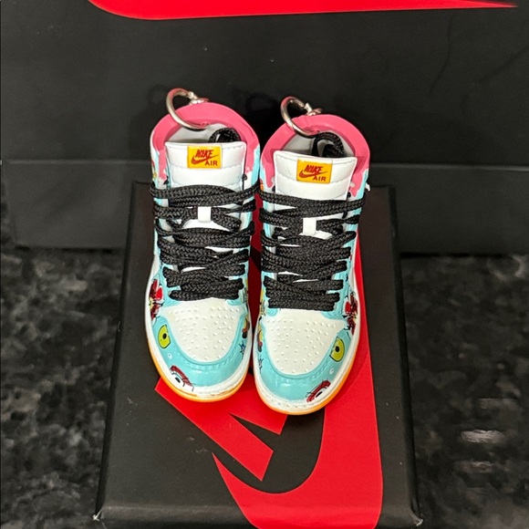 Keychains - Picture 5 of 9